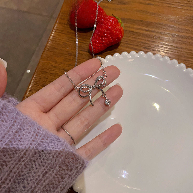 Bella Bow Necklace