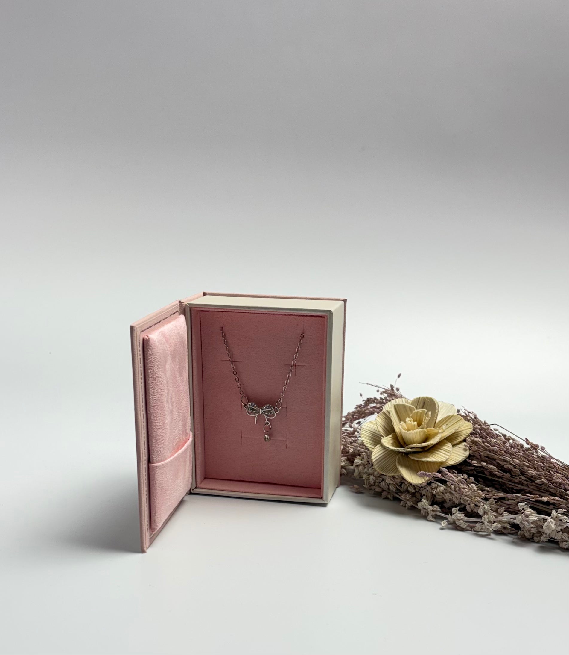Bella Bow Necklace